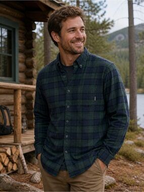 Eddie Bauer Flannel Shirt Men’s Large Green Blue Plaid Classic Fit Cabincore